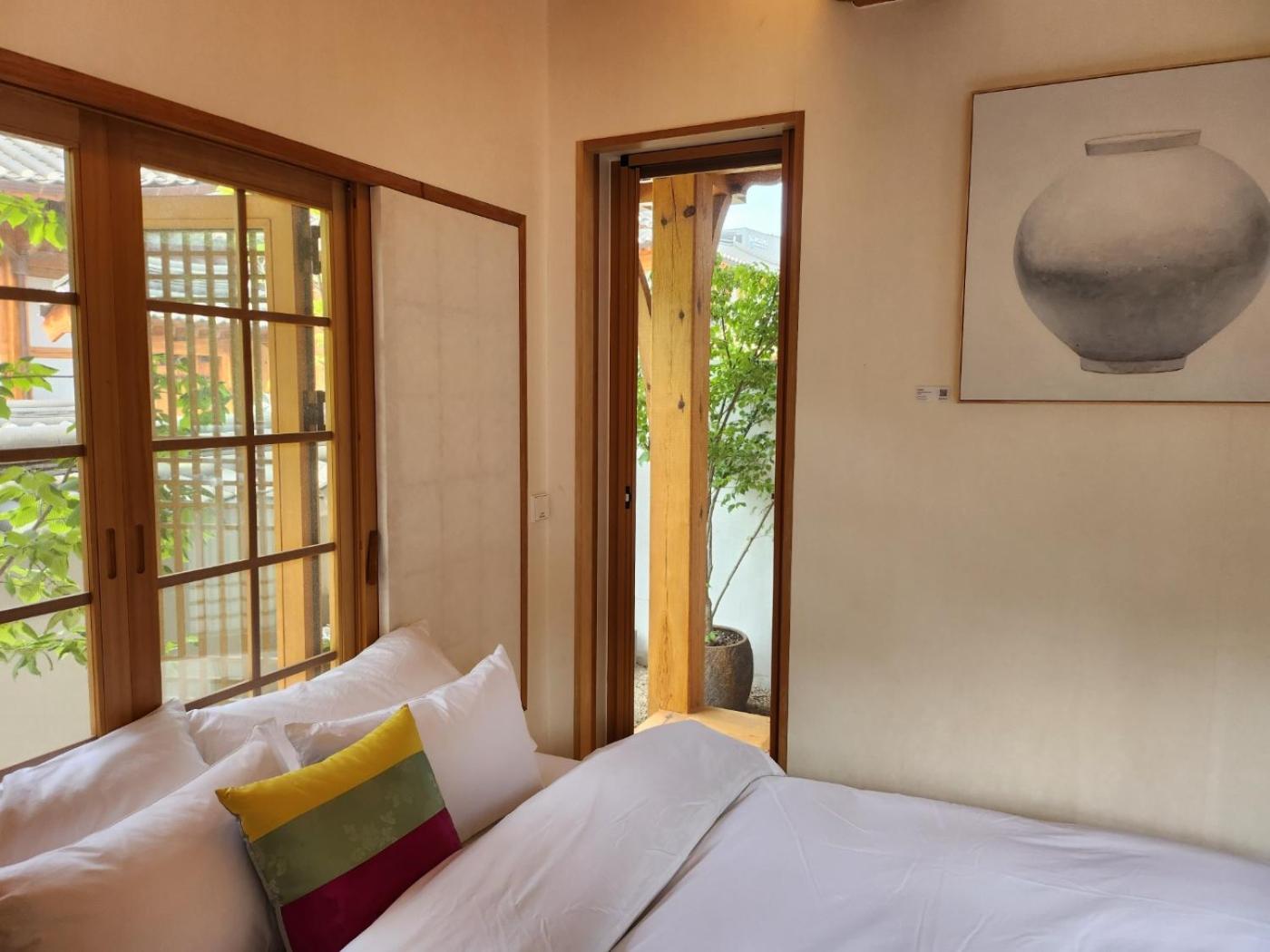 Iriru Luxury Hanok - Eunpyung Hanok Village Holiday home
